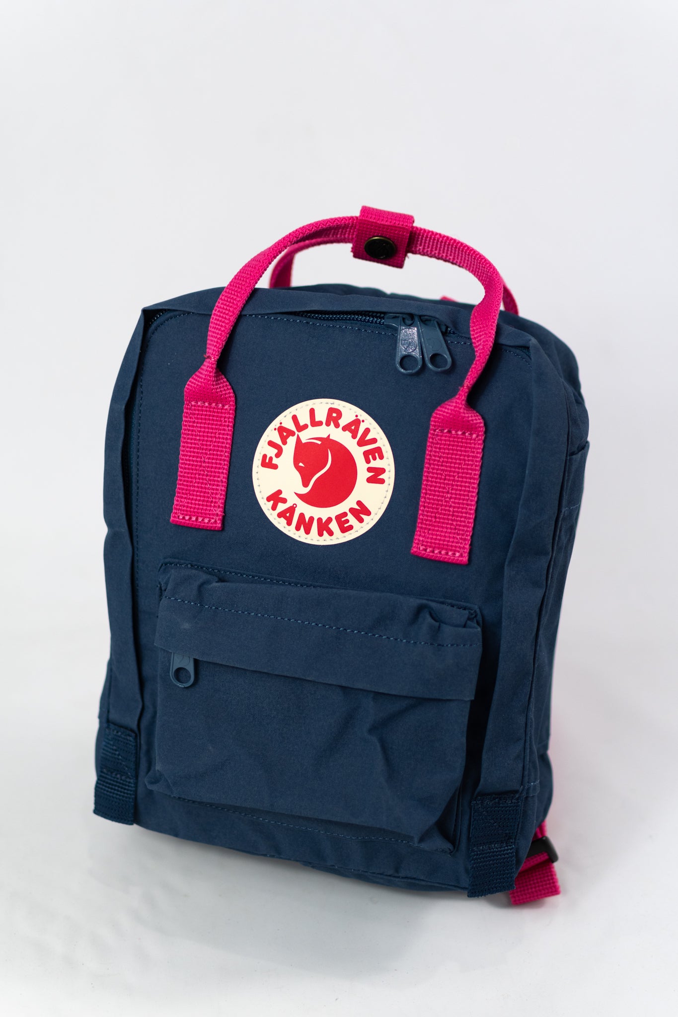 fjallraven backpack mini blue Knken Fjllrven SEA With its compact dimensions of 29 x 20 x 13 cm and a capacity of 7 liters Fjallraven Kanken Sky Blue Mini
