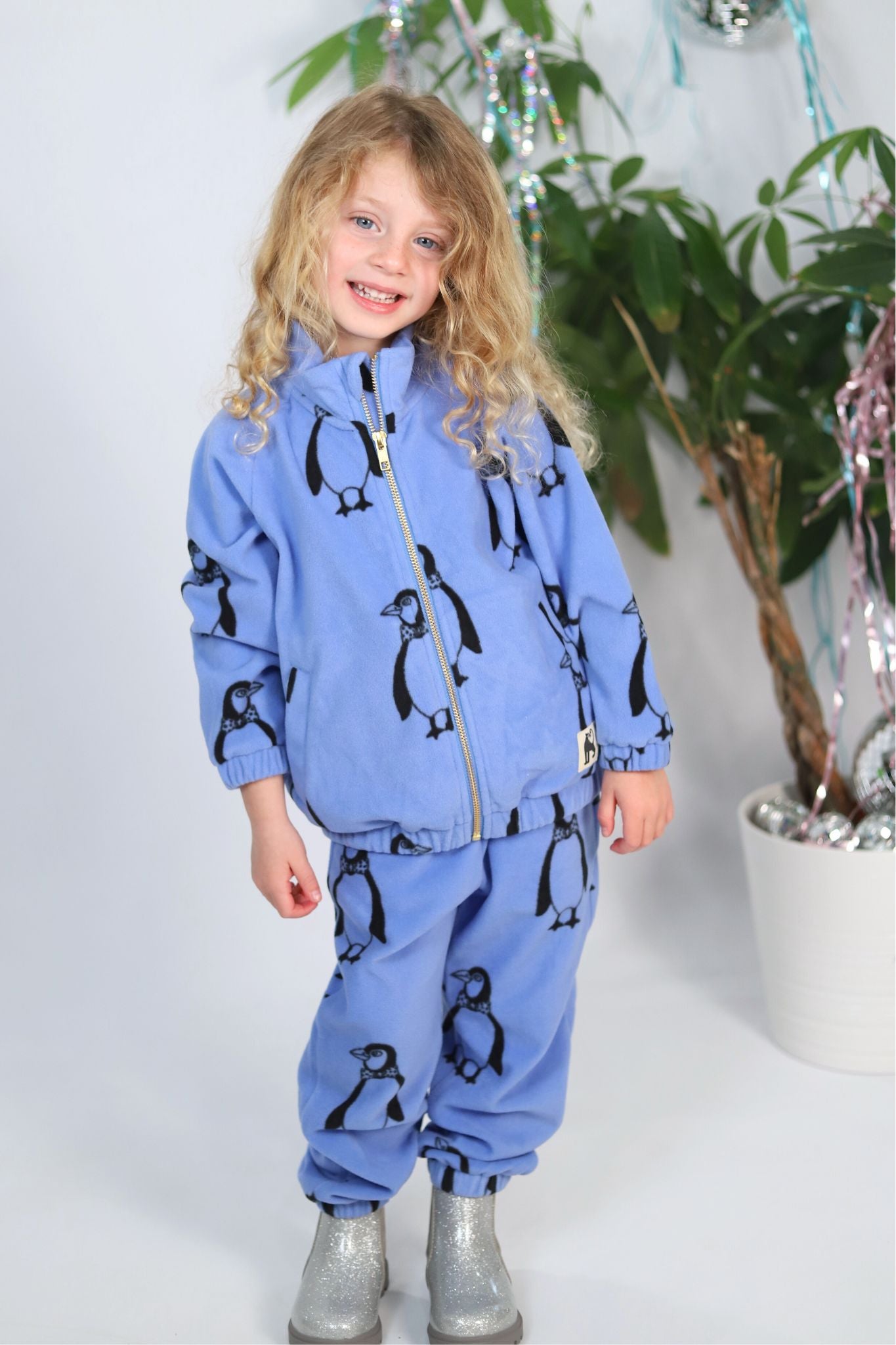 Recycled Blue Penguin Fleece Sweatpant (Unisex) – Bowfish Kids